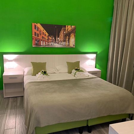 ホテル Bed End Breakfast Mary'S Tower ボローニャ エクステリア 写真