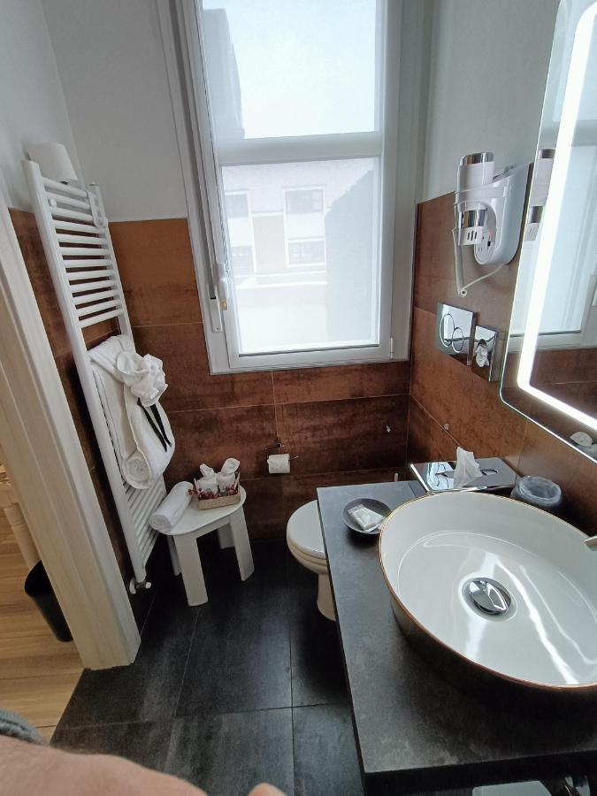 ホテル Bed End Breakfast Mary'S Tower ボローニャ エクステリア 写真