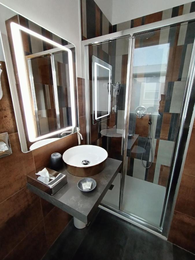 ホテル Bed End Breakfast Mary'S Tower ボローニャ エクステリア 写真