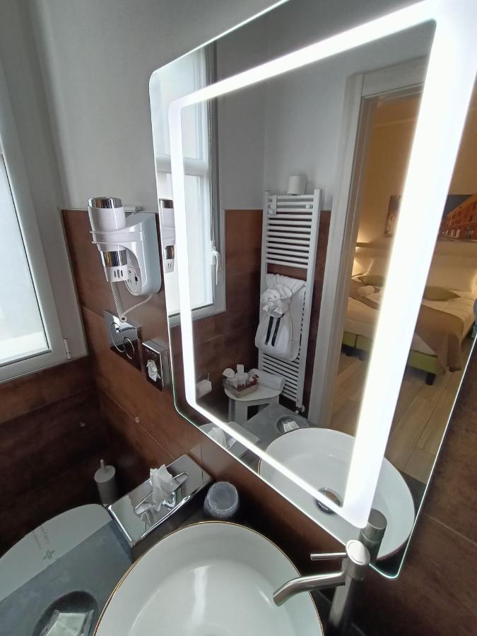 ホテル Bed End Breakfast Mary'S Tower ボローニャ エクステリア 写真