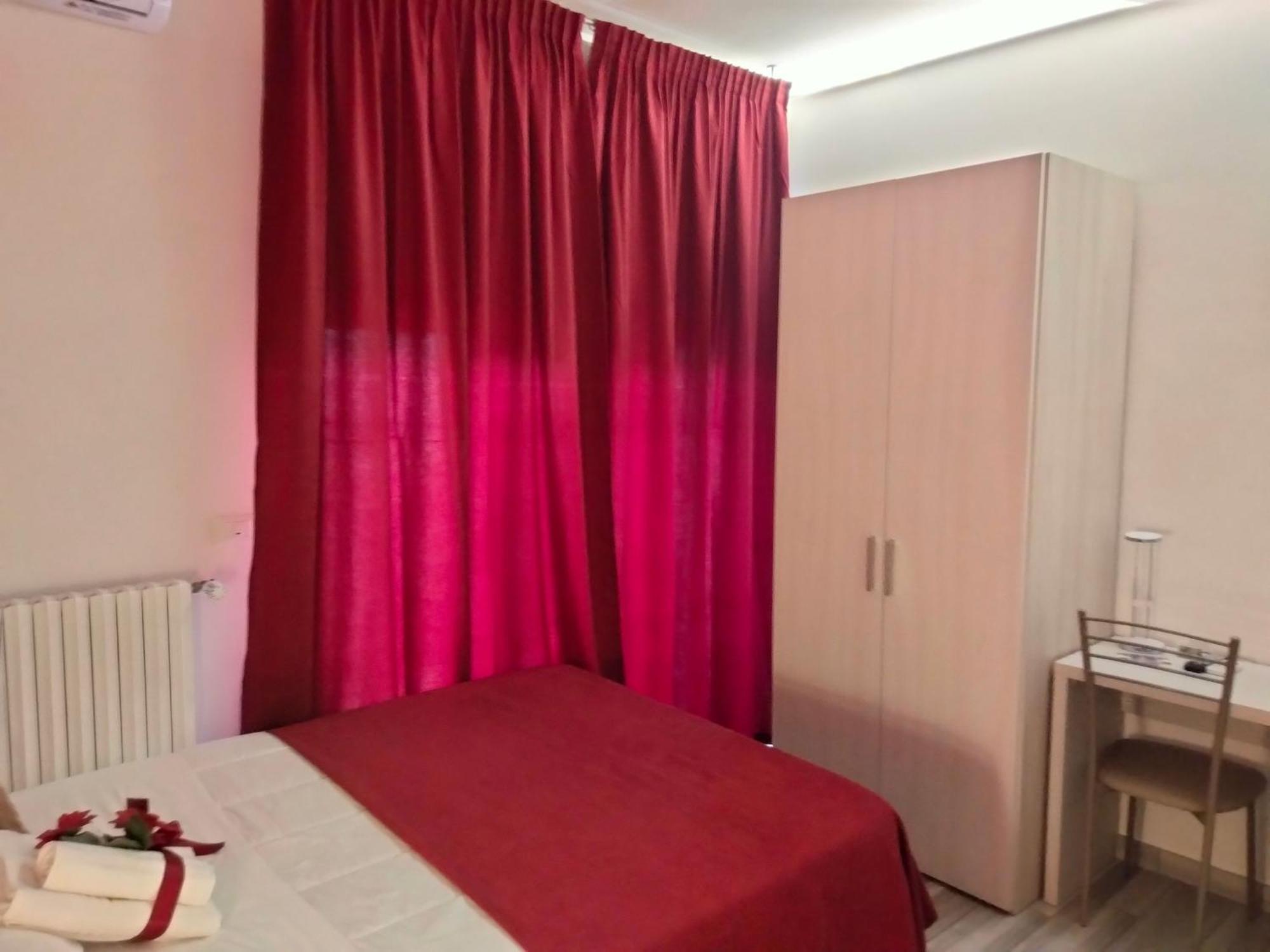 ホテル Bed End Breakfast Mary'S Tower ボローニャ エクステリア 写真