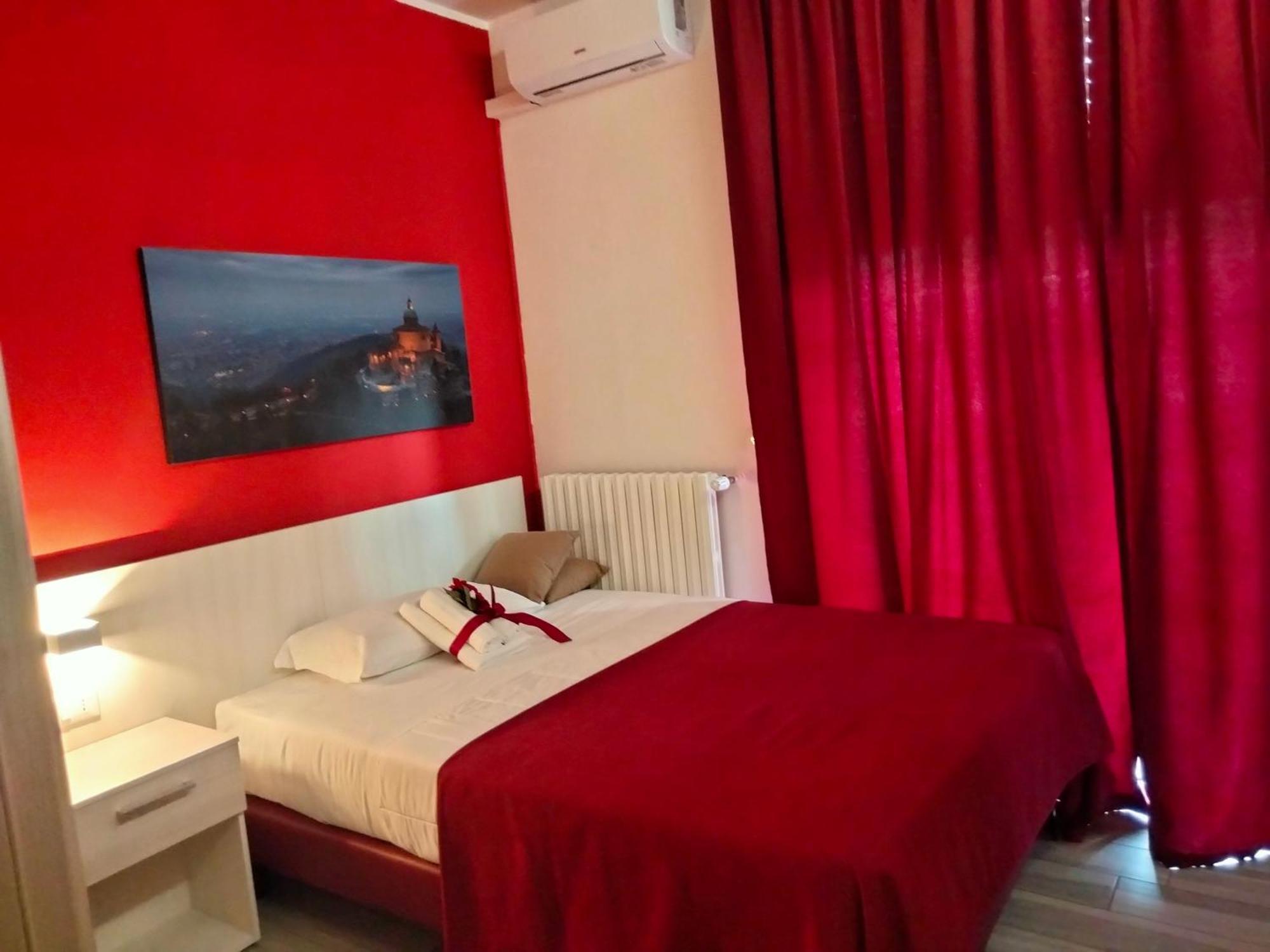 ホテル Bed End Breakfast Mary'S Tower ボローニャ エクステリア 写真