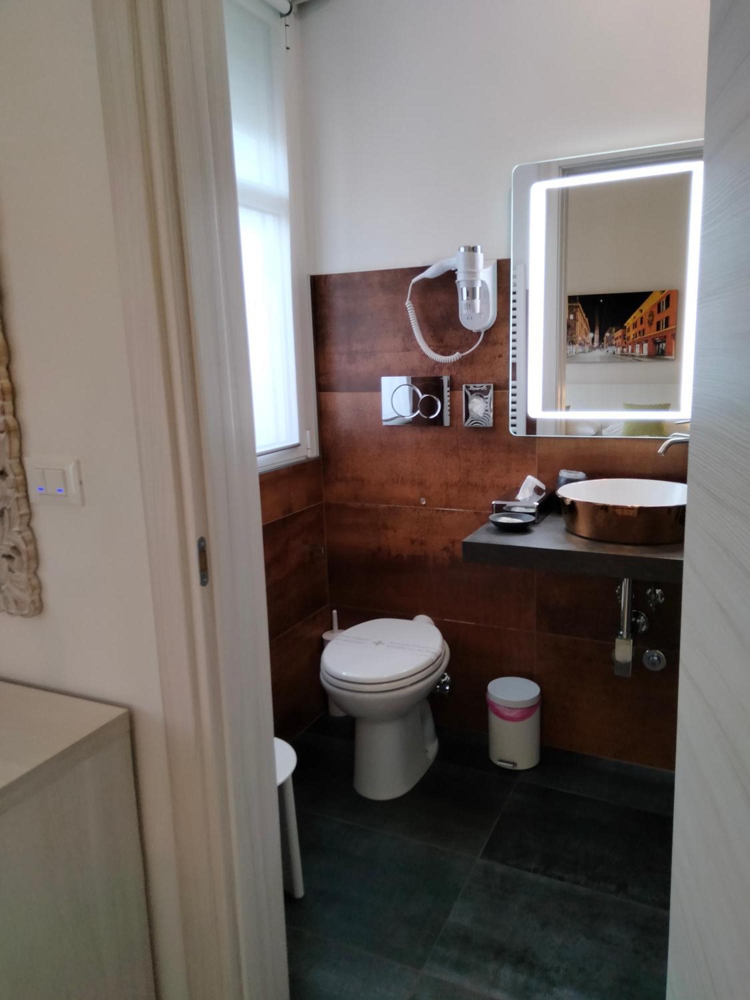 ホテル Bed End Breakfast Mary'S Tower ボローニャ 部屋 写真